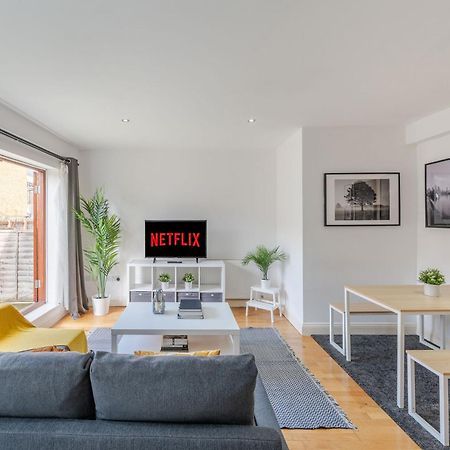 London Waterloo Apartment With Large Private Terrace - View Of The London Eye - 1 Bedroom 1 Bath Buitenkant foto