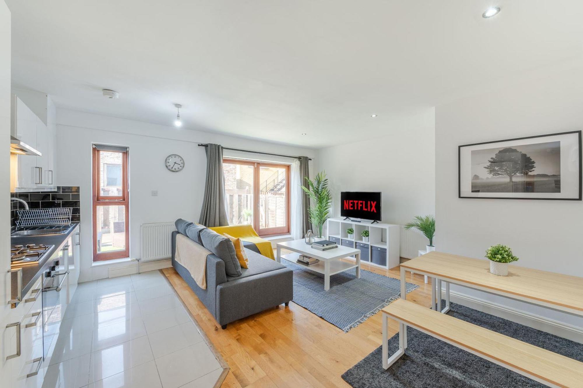 London Waterloo Apartment With Large Private Terrace - View Of The London Eye - 1 Bedroom 1 Bath Buitenkant foto