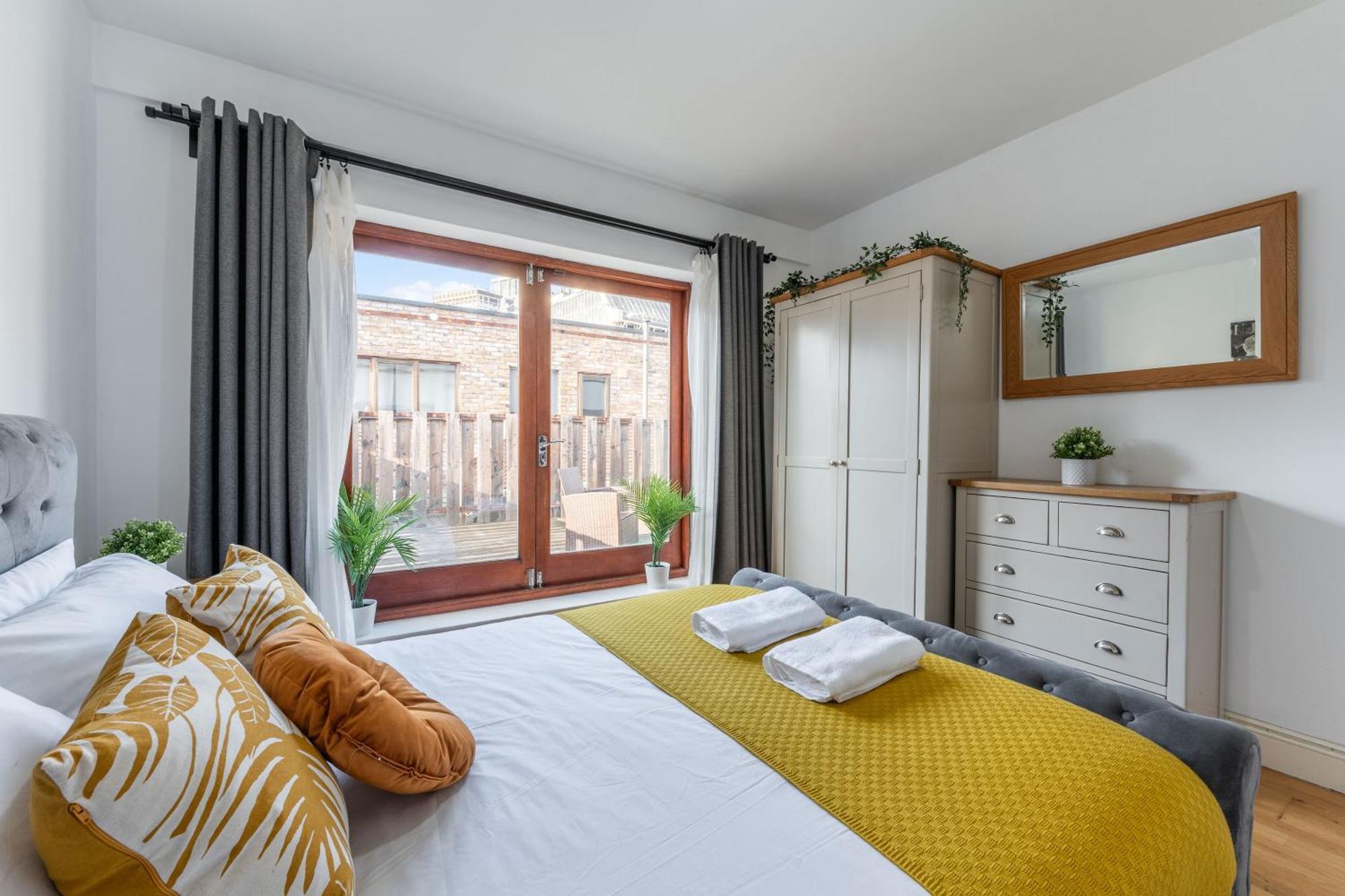 London Waterloo Apartment With Large Private Terrace - View Of The London Eye - 1 Bedroom 1 Bath Buitenkant foto